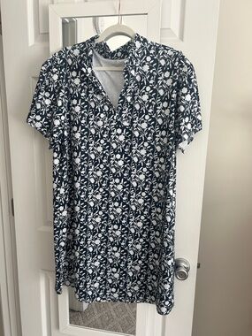 Dudley Stephens Navy and White Floral Short Sleeve Tunic